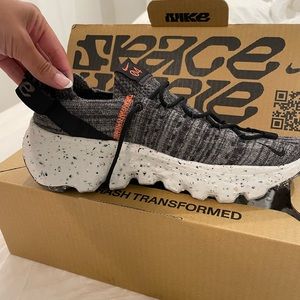BRAND NEW* Nike Space Hippie 04’-8M 9.5W